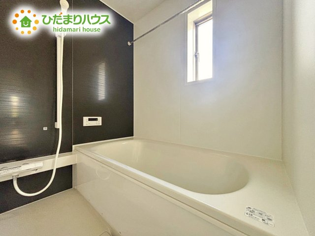 大人が足を伸ばしても十分な広さ！一人でゆっくりくつろぐ時間も大切です！