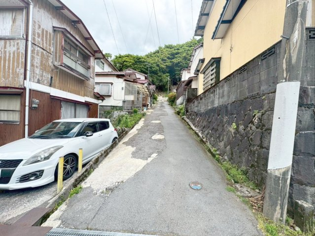 前面道路（43条但し書き道路）