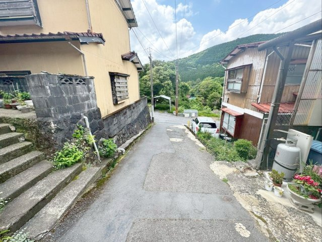 最寄りバス停まで徒歩圏内！
