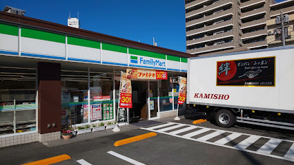 ファミリーマート秀英多摩落合店まで徒歩4分