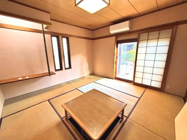 外壁は耐火性、断熱性に優れた施工です　汚れにも強く外装塗装の必要がありません