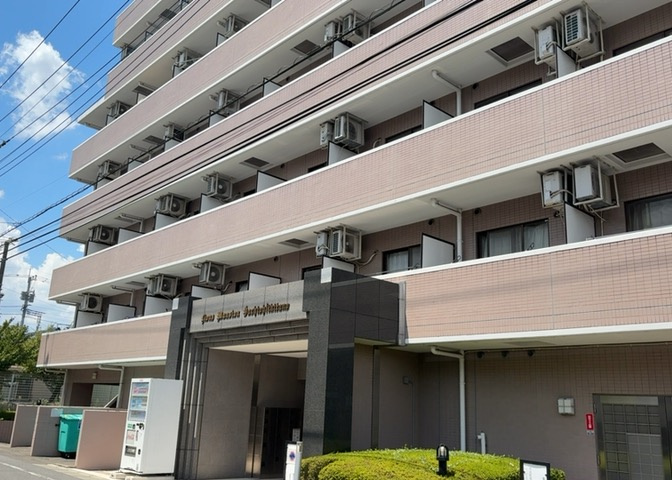 景色重視でお家選ぶをするとスーパーが遠い！学校が遠い！など生活をするうえで利便性で困ることもあります。まず一度現地を見学する際に、周辺の施設などがあるかを確認し、暮らし始めた後のことを想像しましょう。