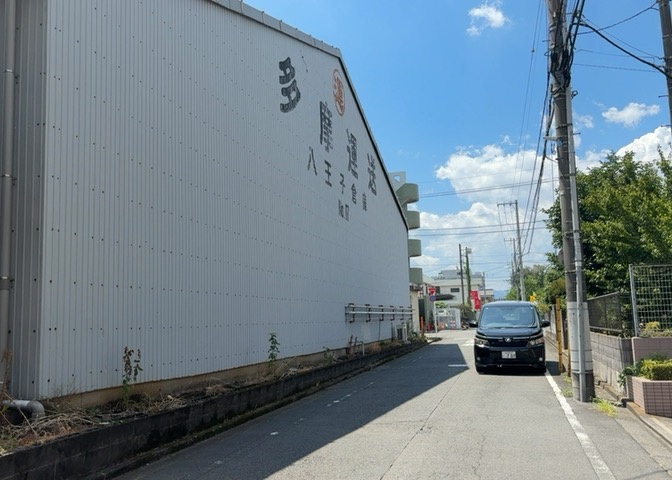 景色重視でお家選ぶをするとスーパーが遠い！学校が遠い！など生活をするうえで利便性で困ることもあります。まず一度現地を見学する際に、周辺の施設などがあるかを確認し、暮らし始めた後のことを想像しましょう。