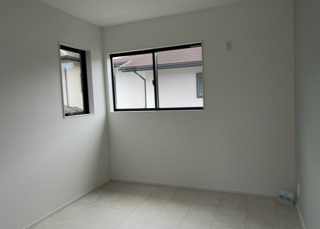 子供が何人でも年齢によっては、受験時にしっかり壁のある個室があった方が良い場合もあります。難しい問題ですが、兄弟の人数や、性別や年齢差によって状況が異なりますので、数年後のこともしっかり考えましょう。