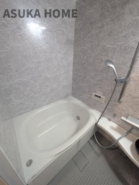 毎日の疲れを癒すバスタイム。住宅相談はアスカホームお任せください(^O^)／