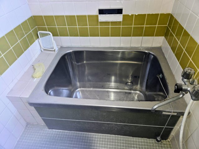 手入れしやすいステンレス浴槽