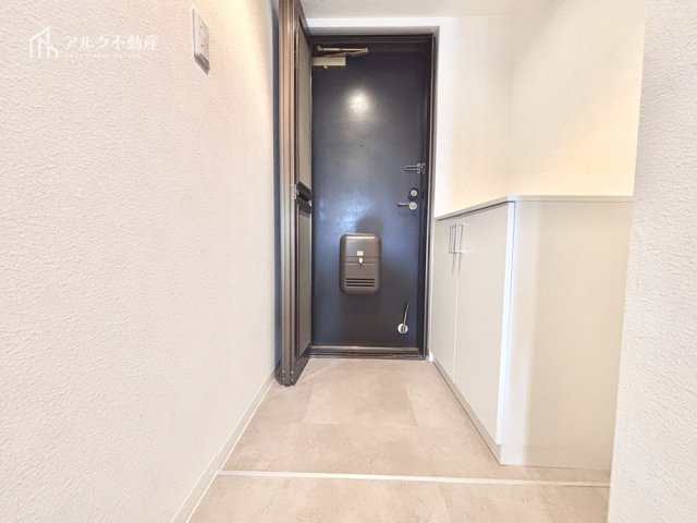 明るい玄関です
