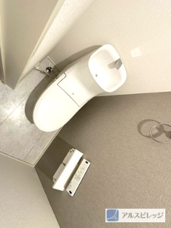 コンパクトで使いやすいトイレです