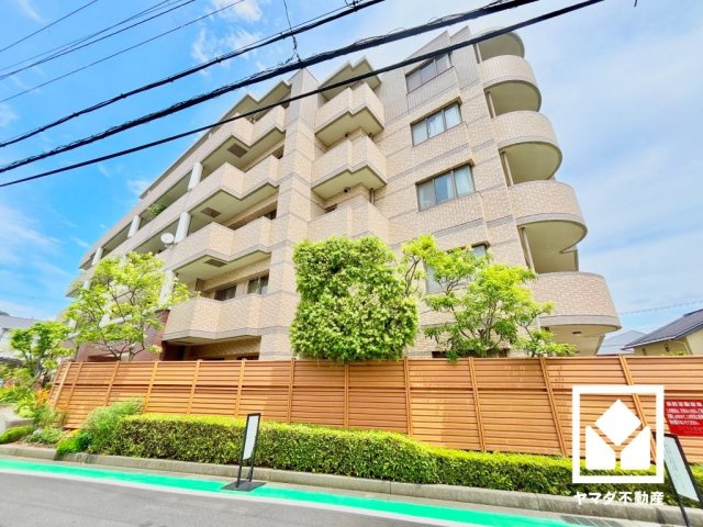 3路線利用可能で、毎日の通勤・通学だけでなく、休日のお出かけまで利便性に優れています。