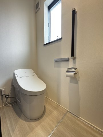 清潔感のあるトイレです