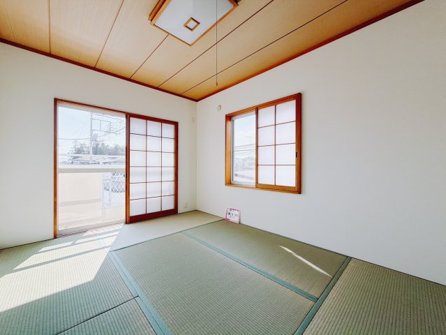 ■和室｜和室でしか味わえない畳ならではの香りや素材で和のやすらぎを感じてください♪休日はお子様とお昼寝するのにも最適です！
