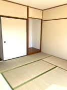 落ち着いた雰囲気の和室付きです