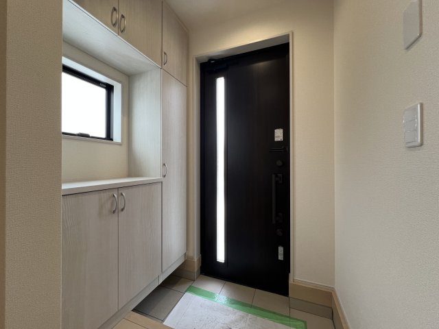 収納たっぷりシューズボックス