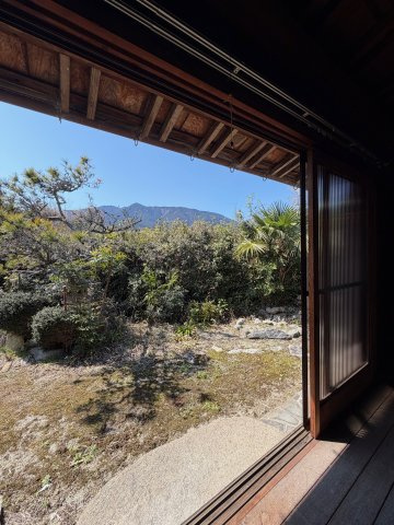 晴れた日はぜひ座ってリラックスしてください(^^)/
