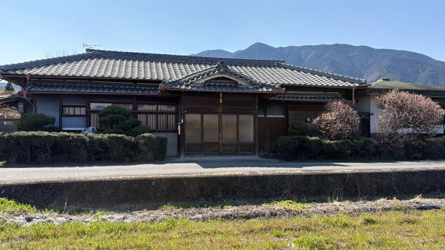 四季の移ろいを感じる趣ある日本家屋でリフォームを楽しみながらセカンドライフをスタートされませんか(^^)/