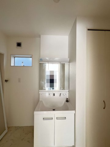 三面鏡洗面化粧台