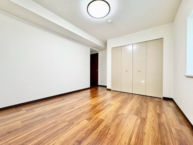 洋室　収納付きで、お部屋がすっきり片付きます。