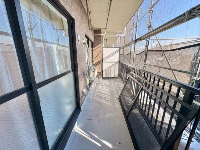 南向きバルコニーで陽当り良好です