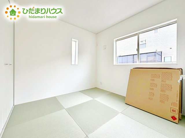 客間としてもお子様のプレイルームとしてもご活用頂けます。将来は寝室としても利用でき二階に上がらず生活導線を作ることができ大変重宝するスペース！