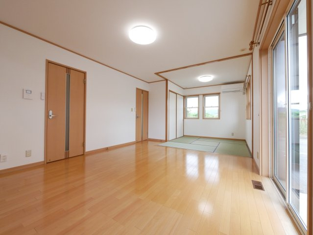 南向きで広々としたリビング