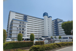 秀和西新井レジデンスの外観