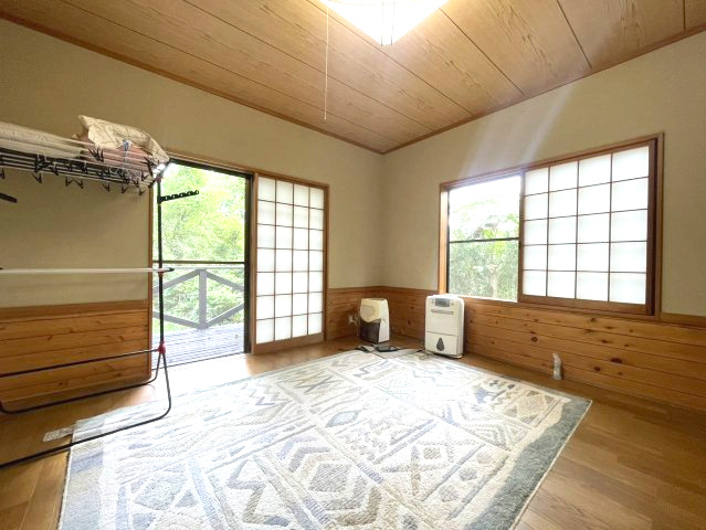 使い勝手のいい洋室です