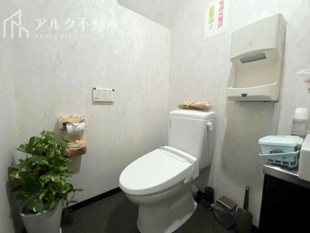 店舗トイレ