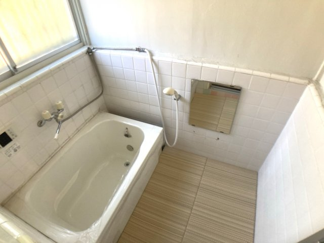コンパクトで使い勝手のいいお風呂♪