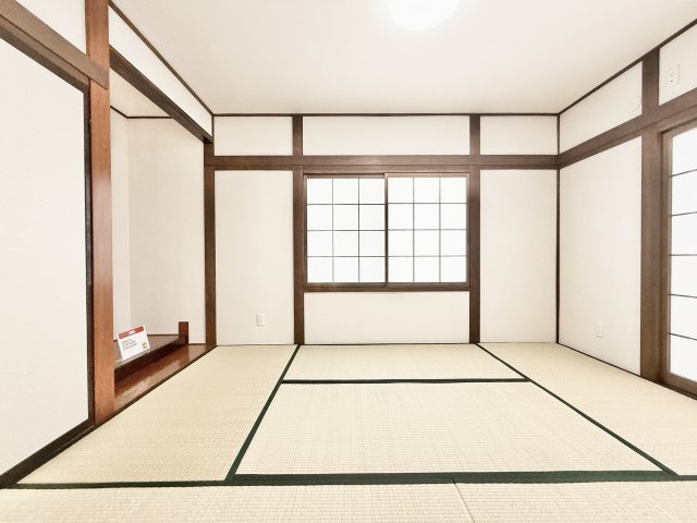 一部屋あるとうれしい和室。客間、晩酌、家族団らんなど色々使えますね。　