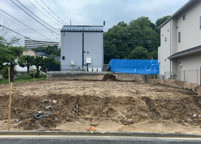 土地探しをしていると都市計画区域という言葉を目にすると思います。法律によって、都道府県知事や国土交通大臣が指定するエリアのことを指しており、都市計画区域は市街化区域と市街化調整区域に分けられています。