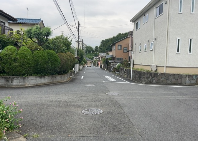 ハザードマップは自然災害による被害を予測し、その被害範囲を地図上で表したものです。近年特に災害が多くなっていますので、事前に調査すると安心できます。ハザードマップは国交省のホームページをご覧ください。