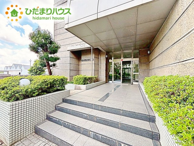 緑豊かなエントランスです！