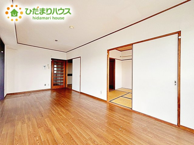 大型テレビに大型ソファー(^^)どんなインテリアにするか考えただけでわくわくしますね！
