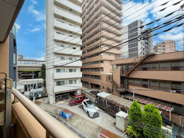 南東側のバルコニーからの眺望
