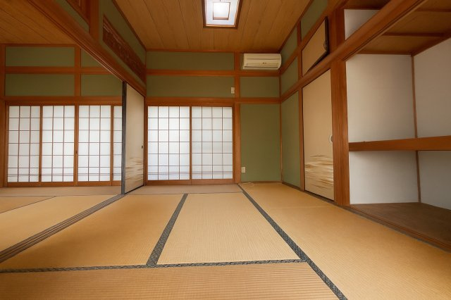 日本らしい落ち着いた雰囲気の和室です