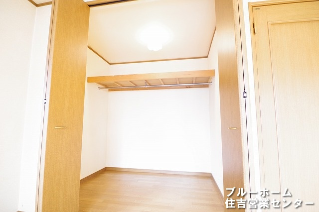 洋室にある収納です！