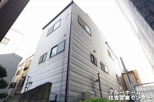 外観：327002163272