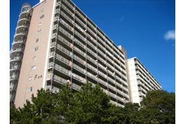 千葉ガーデンタウンF棟の外観