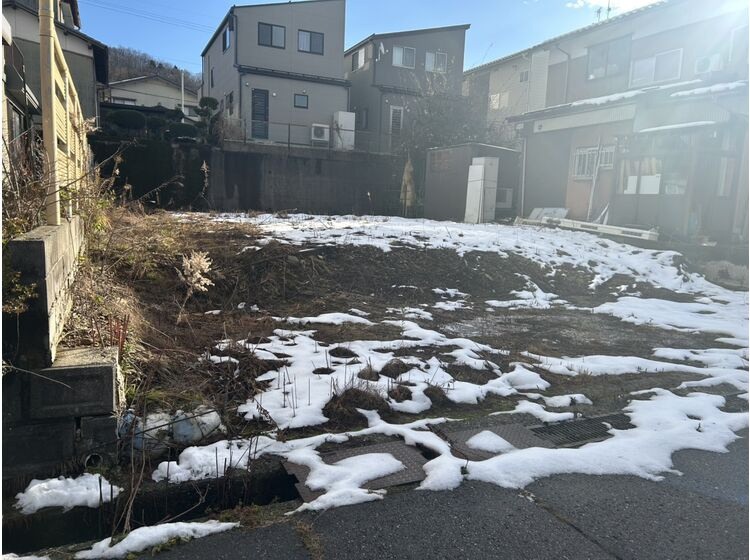 現地