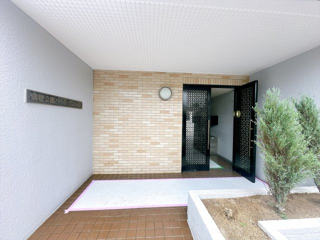 毎日の帰宅を心地よく迎えるエントランス♪