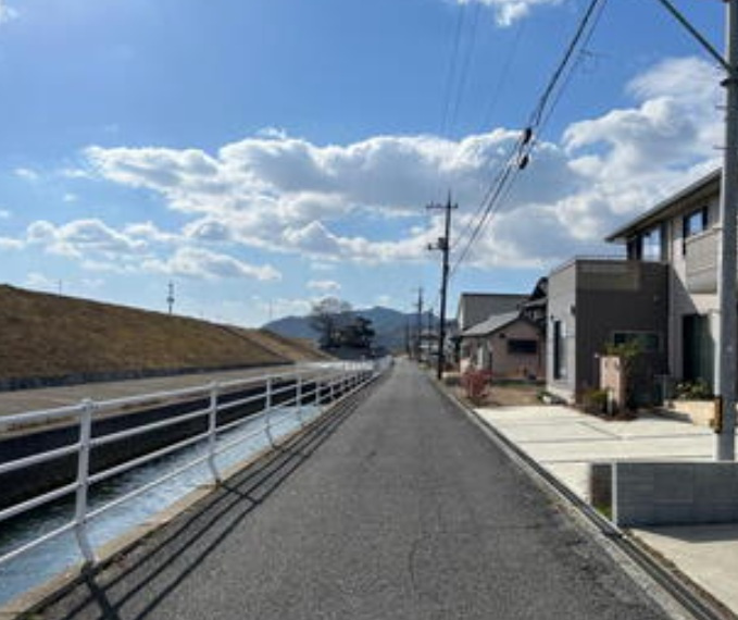 前面道路含む現地写真