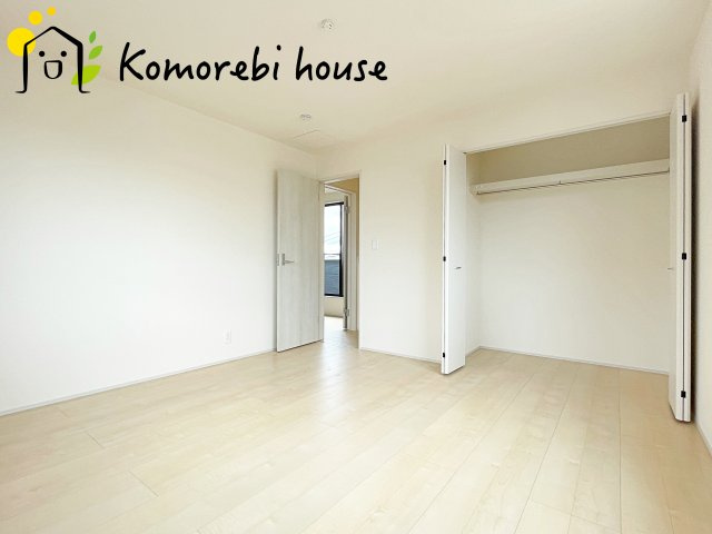 使い勝手のいい寝室です
