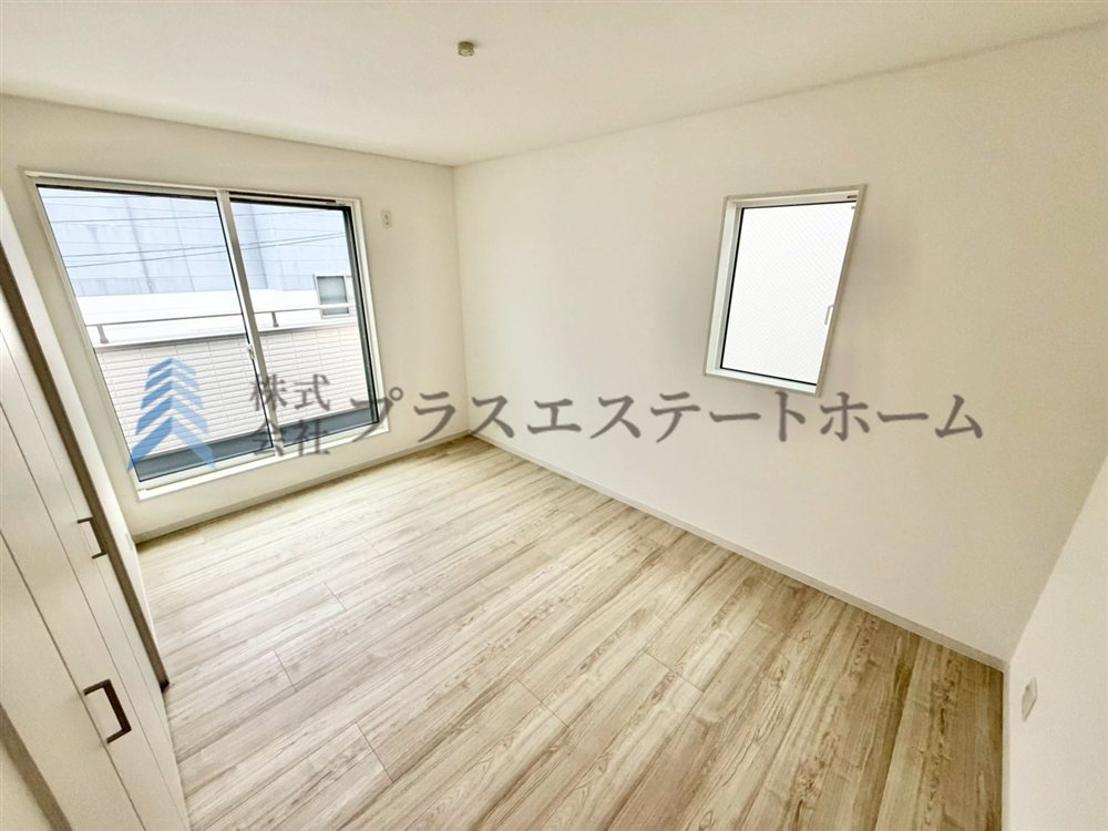 【同社施工事例】シンプルな洋室でお部屋のコーディネートが楽しめます♪
