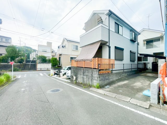 前面道路含む現況外観