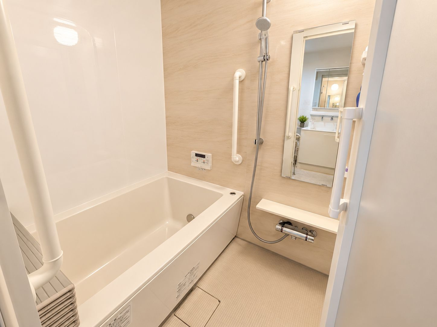 居住中のお部屋のため、一部画像を加工しております。