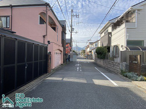 前面道路含む現地写真