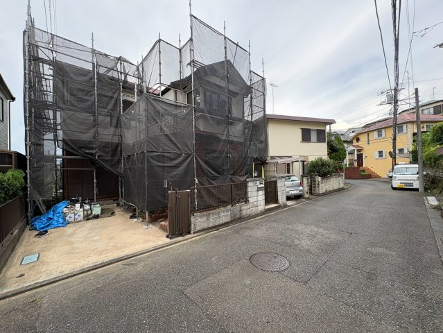 前面道路含む現況外観