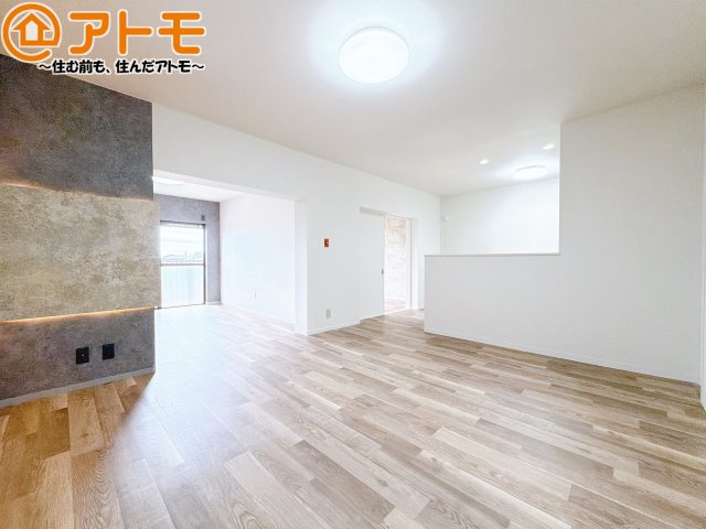 家族団らんのイメージは、リビングを思い浮かべませんか？リビングこそ広々としたお部屋が良いですね♪