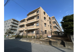 エクセル流山の外観
