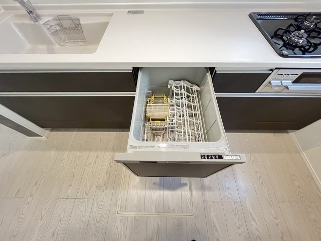 家事の時短に欠かせない食洗器を完備しています。